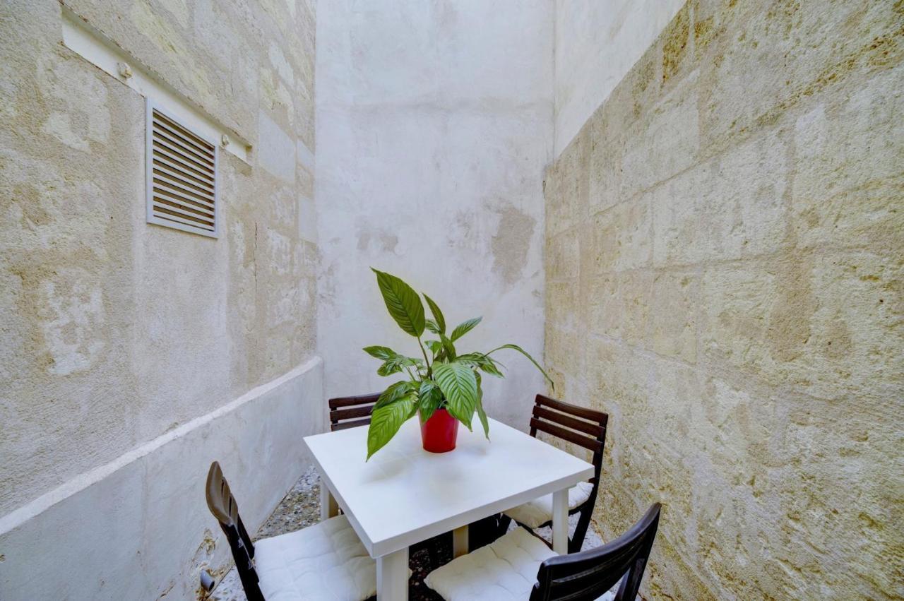 Le Well Done - Joli T2 Avec Terrasse Apartment Bordeaux Exterior photo